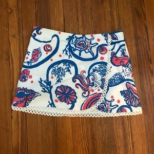 Lilly Pulitzer skort size 8.